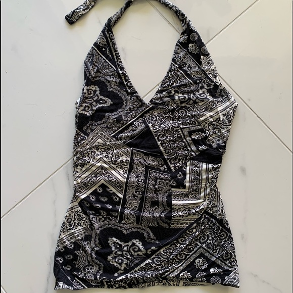 bebe Tops - 💜❤️ Bebe Halter Top 💜❤️